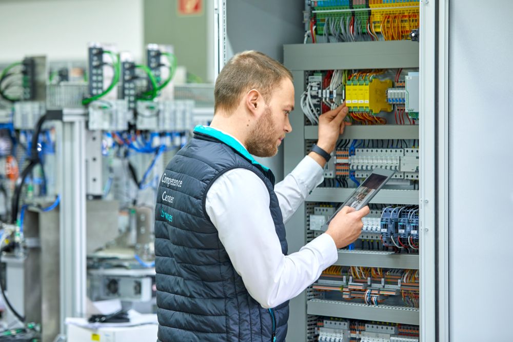 Phoenix Contact modern facility